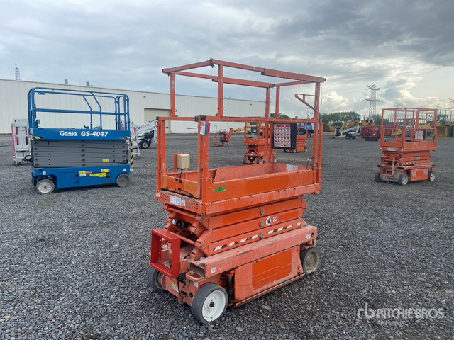 2018 Skyjack SJIII-3219 Electric (Inoperable) Scissor Lift - Scissor lift: picture 4 2018 Skyjack SJIII-3219 Electric (Inoperable) Scissor Lift - Scissor lift: picture 4