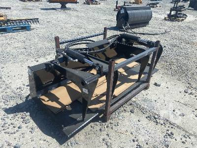 GIYI GY-PG72C (Unused) - Grapple for Skid steer loader: picture 1 GIYI GY-PG72C (Unused) - Grapple for Skid steer loader: picture 1