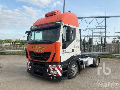 IVECO 4x2 - Tractor unit: picture 1 IVECO 4x2 - Tractor unit: picture 1