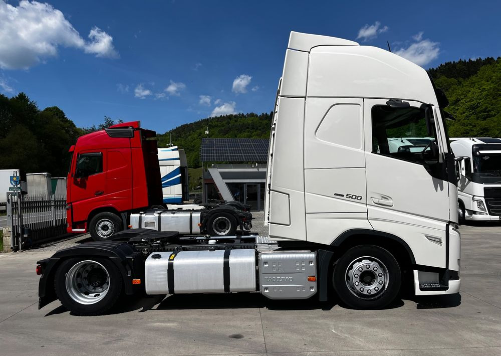 Volvo FH500 // New Face // Low Deck // Full Led // ACC // Globe XL // ParkClima // - Tractor unit: picture 5 Volvo FH500 // New Face // Low Deck // Full Led // ACC // Globe XL // ParkClima // - Tractor unit: picture 5
