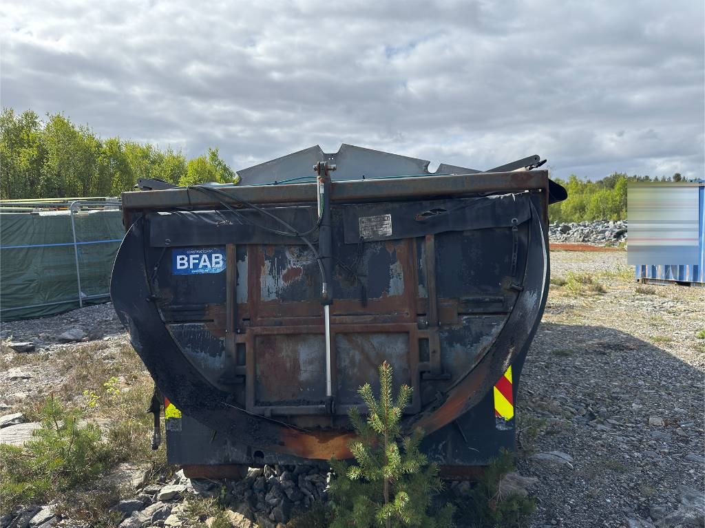 BFAB LV-15 asfaltbalje - Roll-off container: picture 3 BFAB LV-15 asfaltbalje - Roll-off container: picture 3