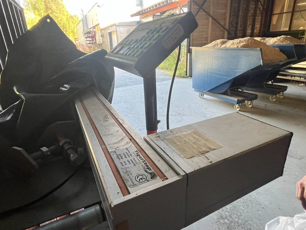 Annet GRAULE QNF Crosscut saw with TigerStop TS 4.8 L Au - Other machinery: picture 2 Annet GRAULE QNF Crosscut saw with TigerStop TS 4.8 L Au - Other machinery: picture 2