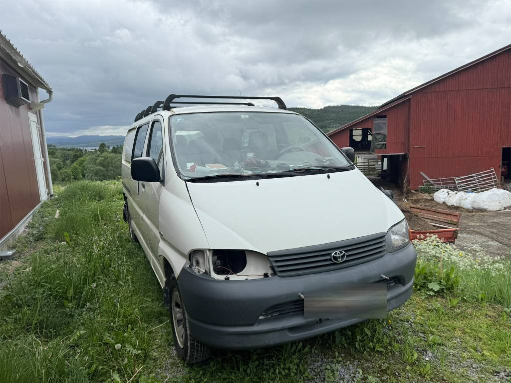 Toyota Hiace 4x4 - Panel van: picture 2 Toyota Hiace 4x4 - Panel van: picture 2