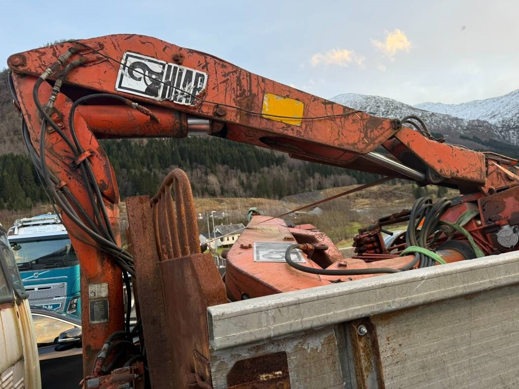 Volvo F 86 42 Hiab 550-2 - Crane truck: picture 4 Volvo F 86 42 Hiab 550-2 - Crane truck: picture 4