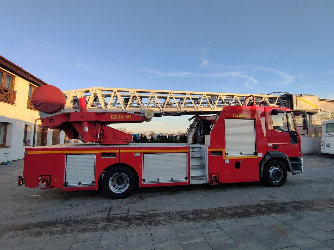 Iveco EuroCargo 130 130E24 Drabina 30m Camiva Epas 30 Wóz strażacki - Fire truck: picture 4 Iveco EuroCargo 130 130E24 Drabina 30m Camiva Epas 30 Wóz strażacki - Fire truck: picture 4