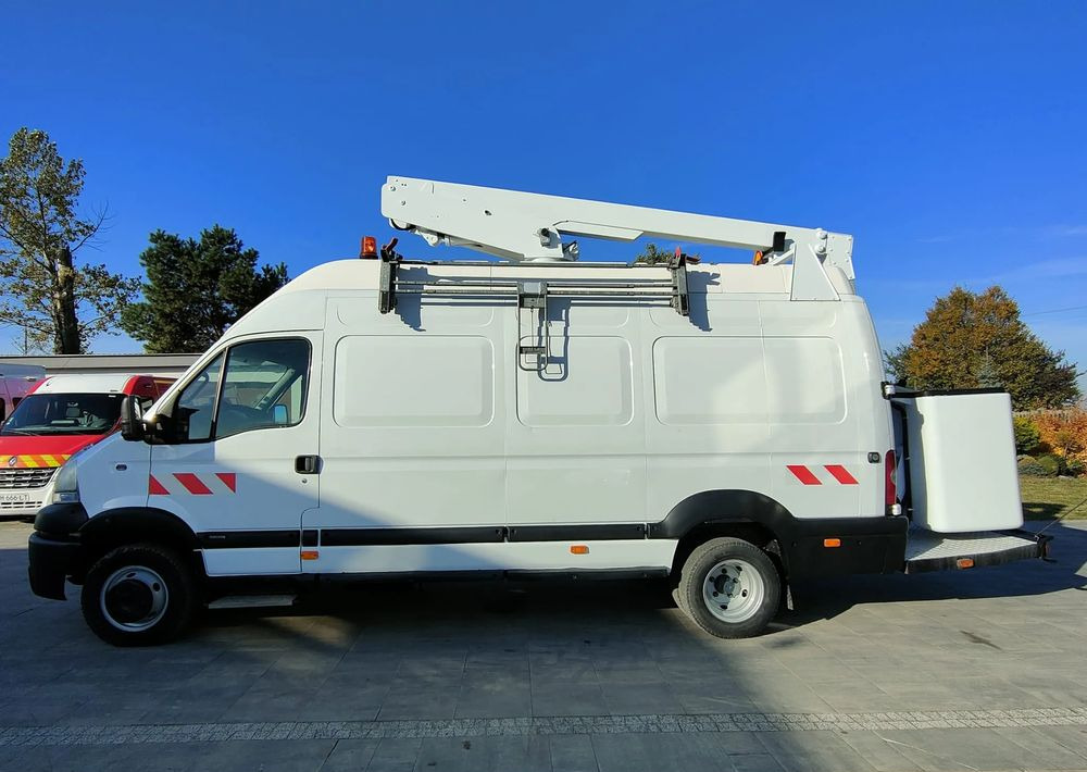 Renault Mascott - Truck mounted aerial platform: picture 4 Renault Mascott - Truck mounted aerial platform: picture 4