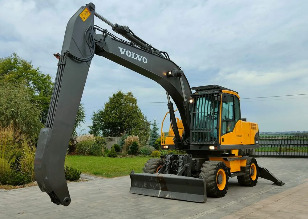 Volvo EW180C - Wheel excavator: picture 1 Volvo EW180C - Wheel excavator: picture 1