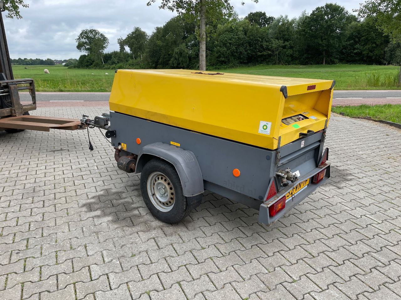 Atlas Copco Xas77 - Air compressor: picture 2 Atlas Copco Xas77 - Air compressor: picture 2