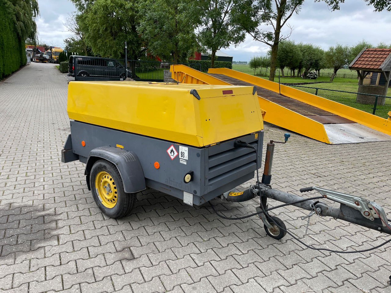 Atlas Copco Xas77 - Air compressor: picture 4 Atlas Copco Xas77 - Air compressor: picture 4