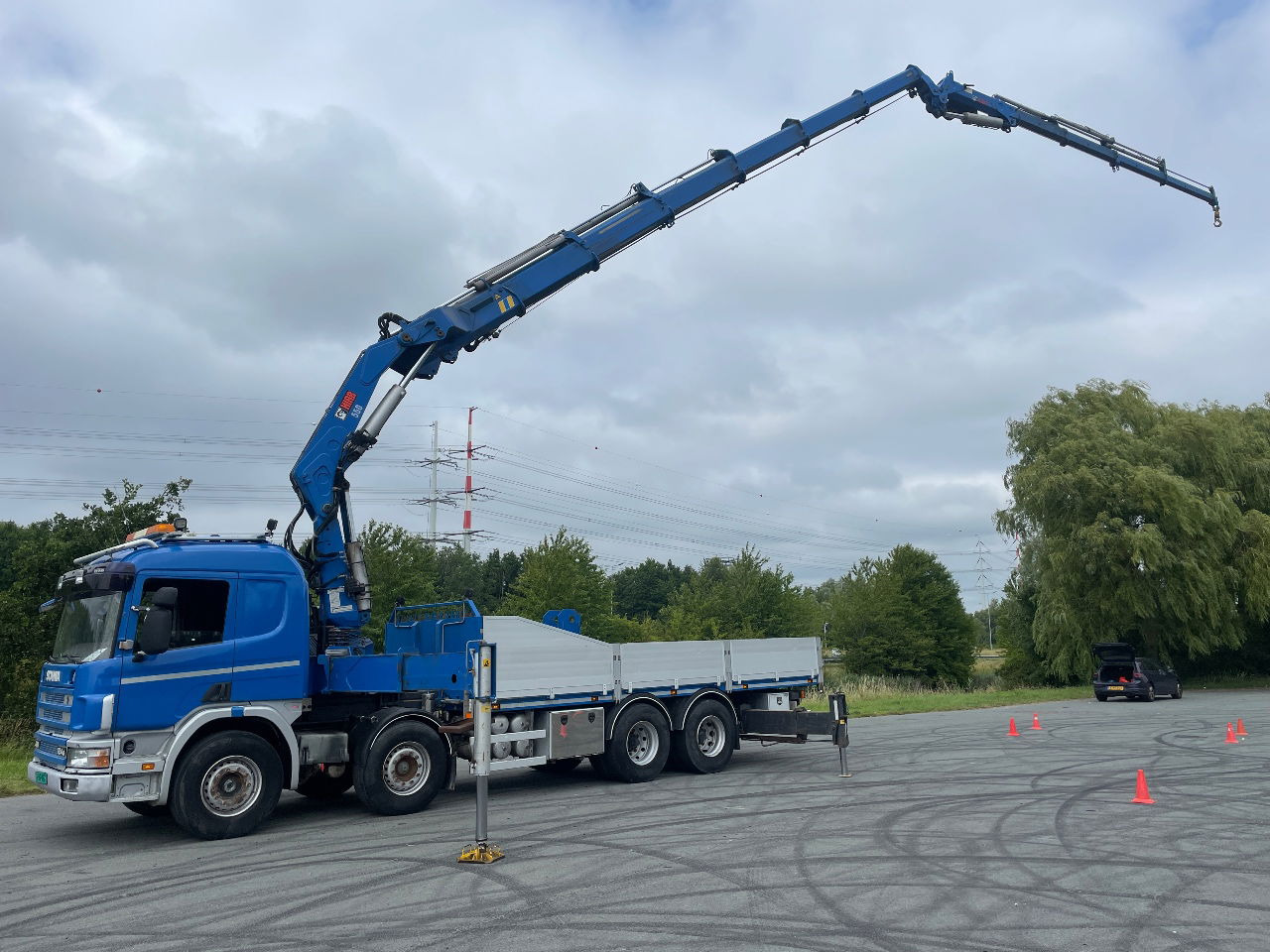 Scania P124-400 124 with hiab 550 crane with jib, excellent condition - Crane truck: picture 2 Scania P124-400 124 with hiab 550 crane with jib, excellent condition - Crane truck: picture 2