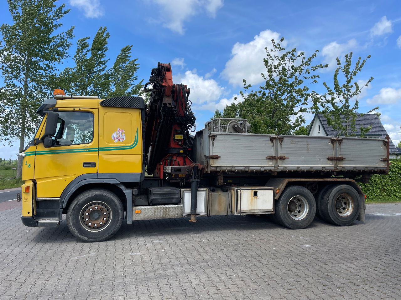 Volvo FM 12.380 .380 with Palfinger PK27000 with jib and tipper box - Tipper, Crane truck: picture 2 Volvo FM 12.380 .380 with Palfinger PK27000 with jib and tipper box - Tipper, Crane truck: picture 2