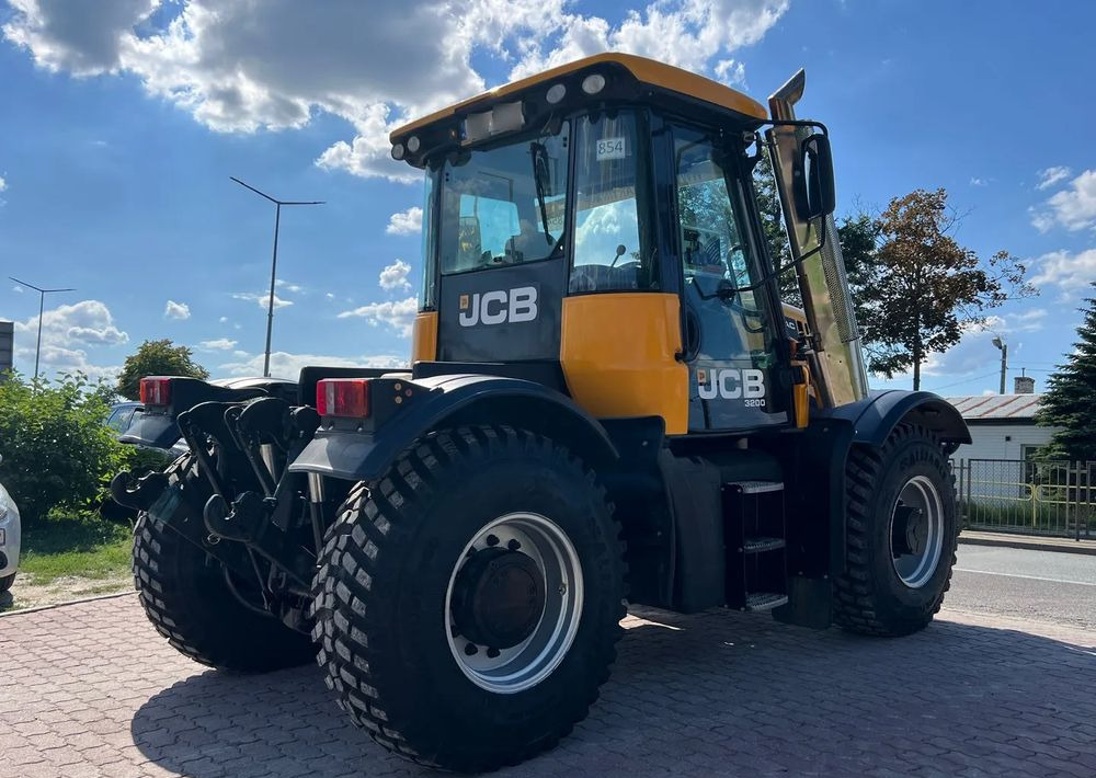 JCB 3200 XTRA - Farm tractor: picture 5 JCB 3200 XTRA - Farm tractor: picture 5