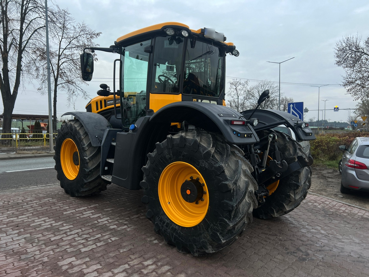 JCB Fastrac 4220 - Farm tractor: picture 3 JCB Fastrac 4220 - Farm tractor: picture 3
