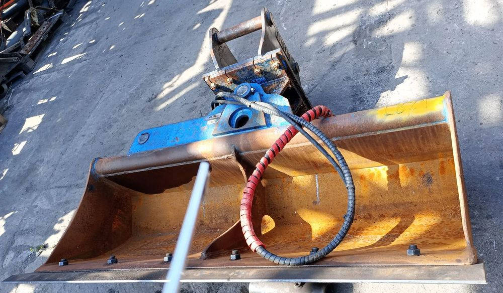 ŁYŻKA Skarpowa Hydrauliczna72" EURO-FAB Saddle 13T - Excavator bucket: picture 1 ŁYŻKA Skarpowa Hydrauliczna72" EURO-FAB Saddle 13T - Excavator bucket: picture 1