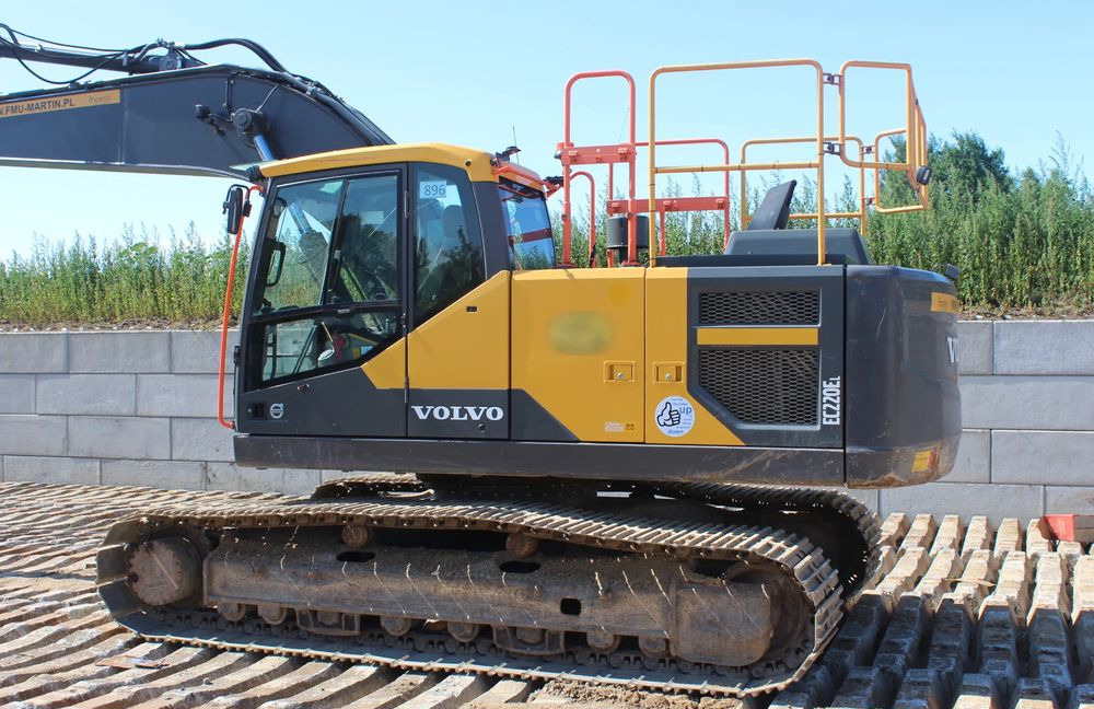 Volvo EC220EL - Crawler excavator: picture 3 Volvo EC220EL - Crawler excavator: picture 3