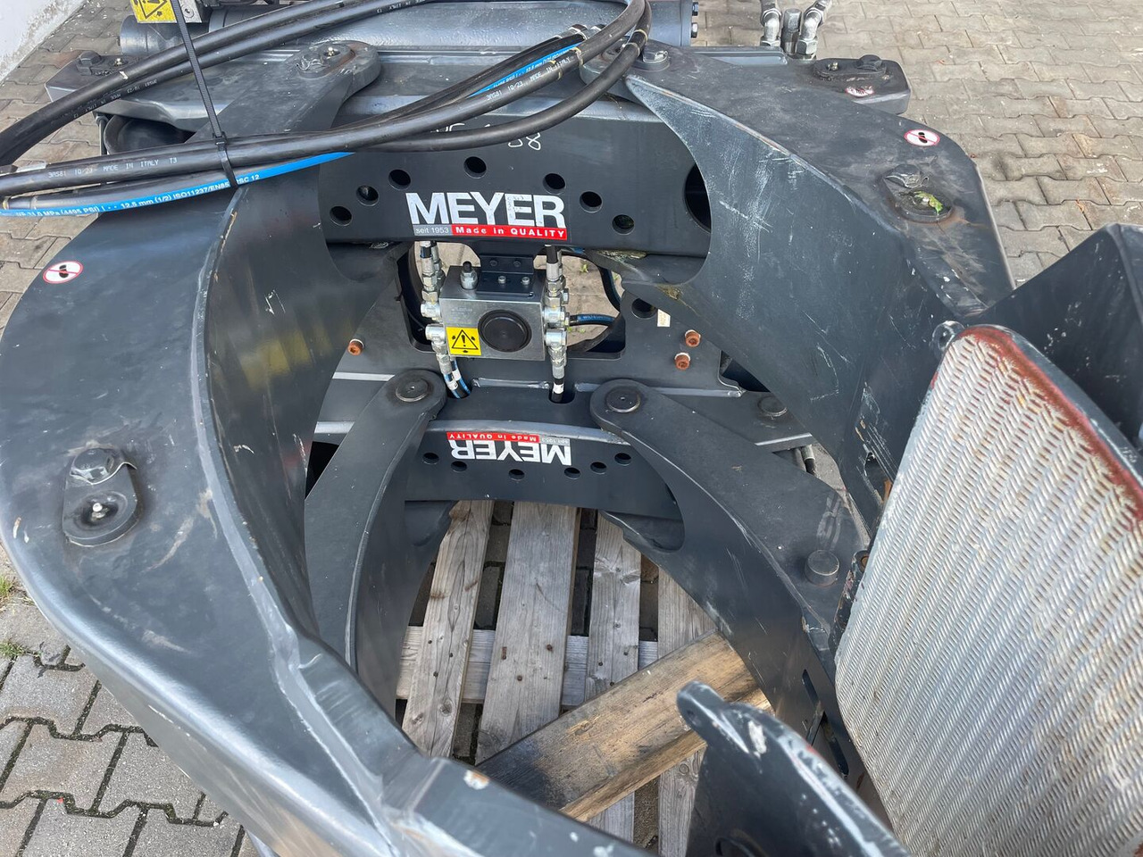 Meyer 5-2644G-16A - Attachment for Forklift: picture 4 Meyer 5-2644G-16A - Attachment for Forklift: picture 4