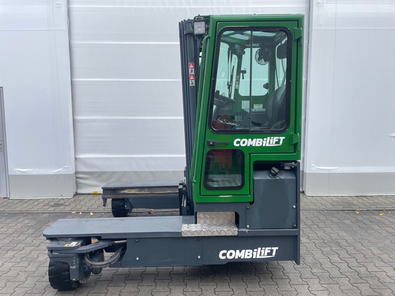 Combilift C4000 - 4-way reach truck: picture 1 Combilift C4000 - 4-way reach truck: picture 1