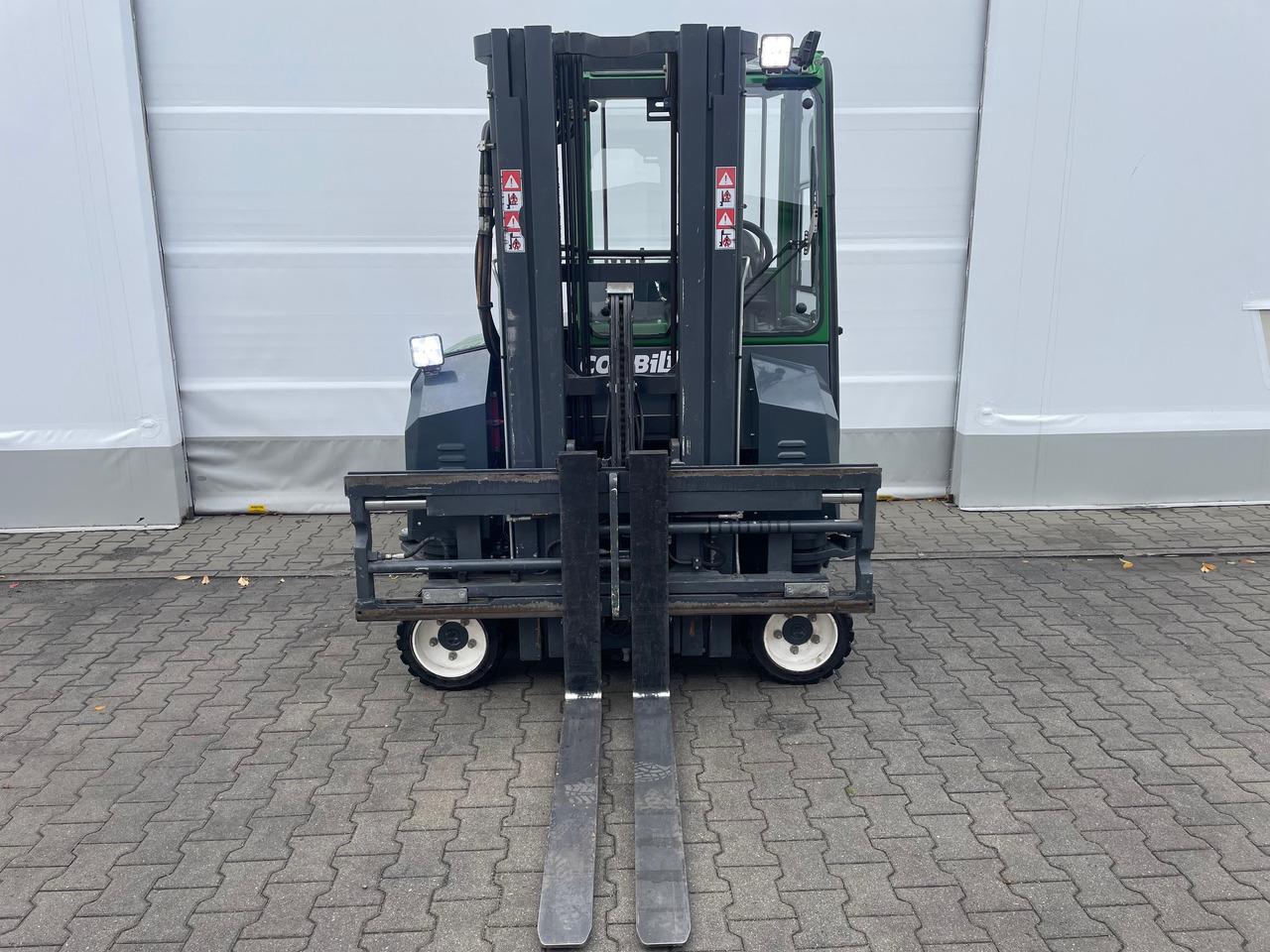 Combilift CBE 2500 - 4-way reach truck: picture 3 Combilift CBE 2500 - 4-way reach truck: picture 3