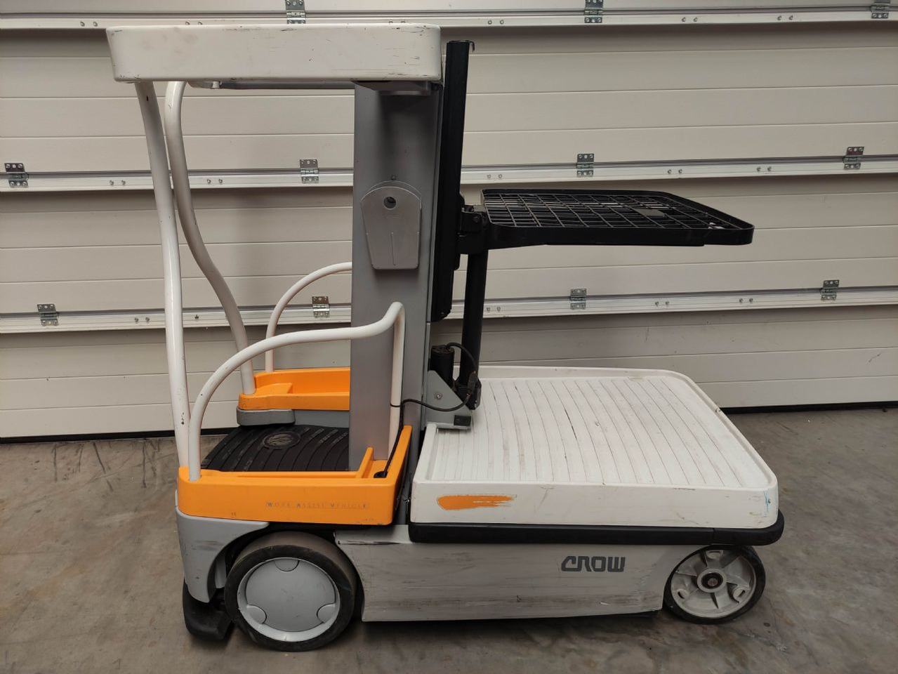 Crown WAV50-118 - Order picker: picture 2 Crown WAV50-118 - Order picker: picture 2