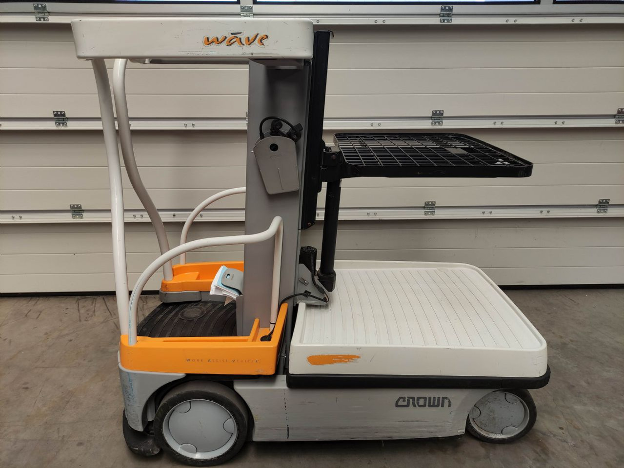 Crown WAV50-118 - Order picker: picture 2 Crown WAV50-118 - Order picker: picture 2