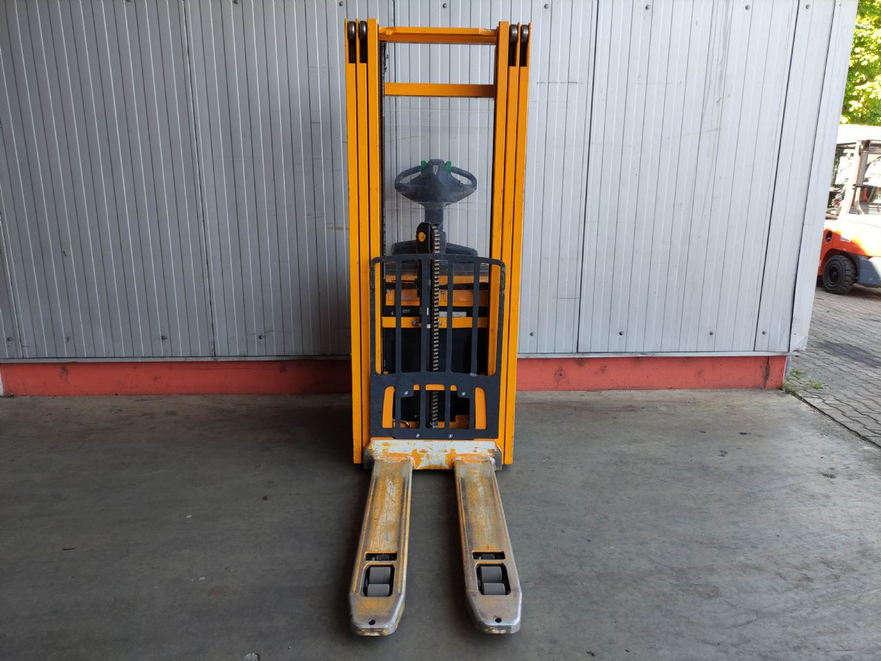Jungheinrich ERC214Z - Stacker: picture 3 Jungheinrich ERC214Z - Stacker: picture 3