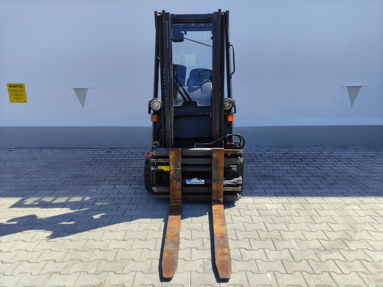Linde E20P-02-335 - Electric forklift: picture 4 Linde E20P-02-335 - Electric forklift: picture 4