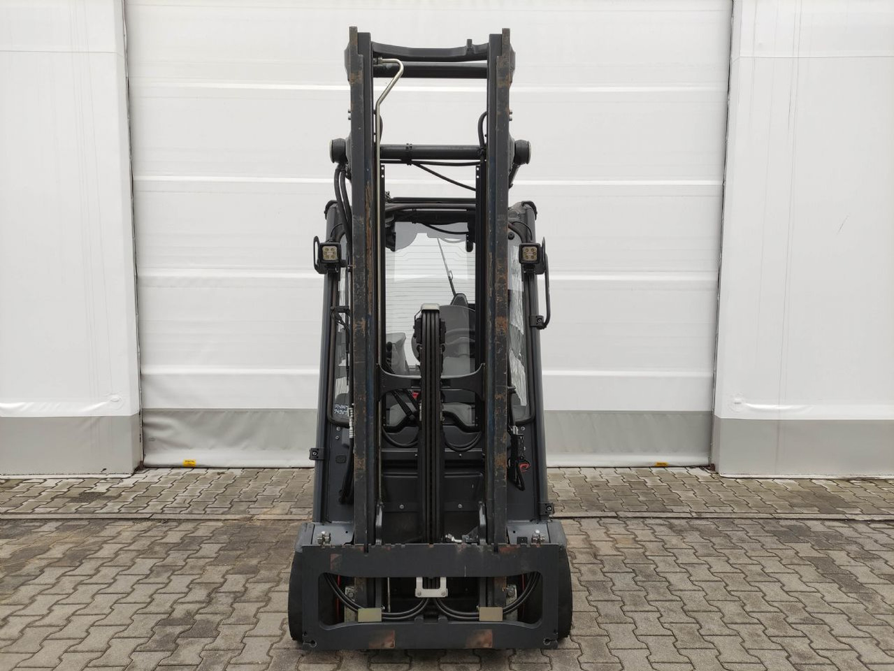 Linde E20PL-02-386 - Electric forklift: picture 3 Linde E20PL-02-386 - Electric forklift: picture 3