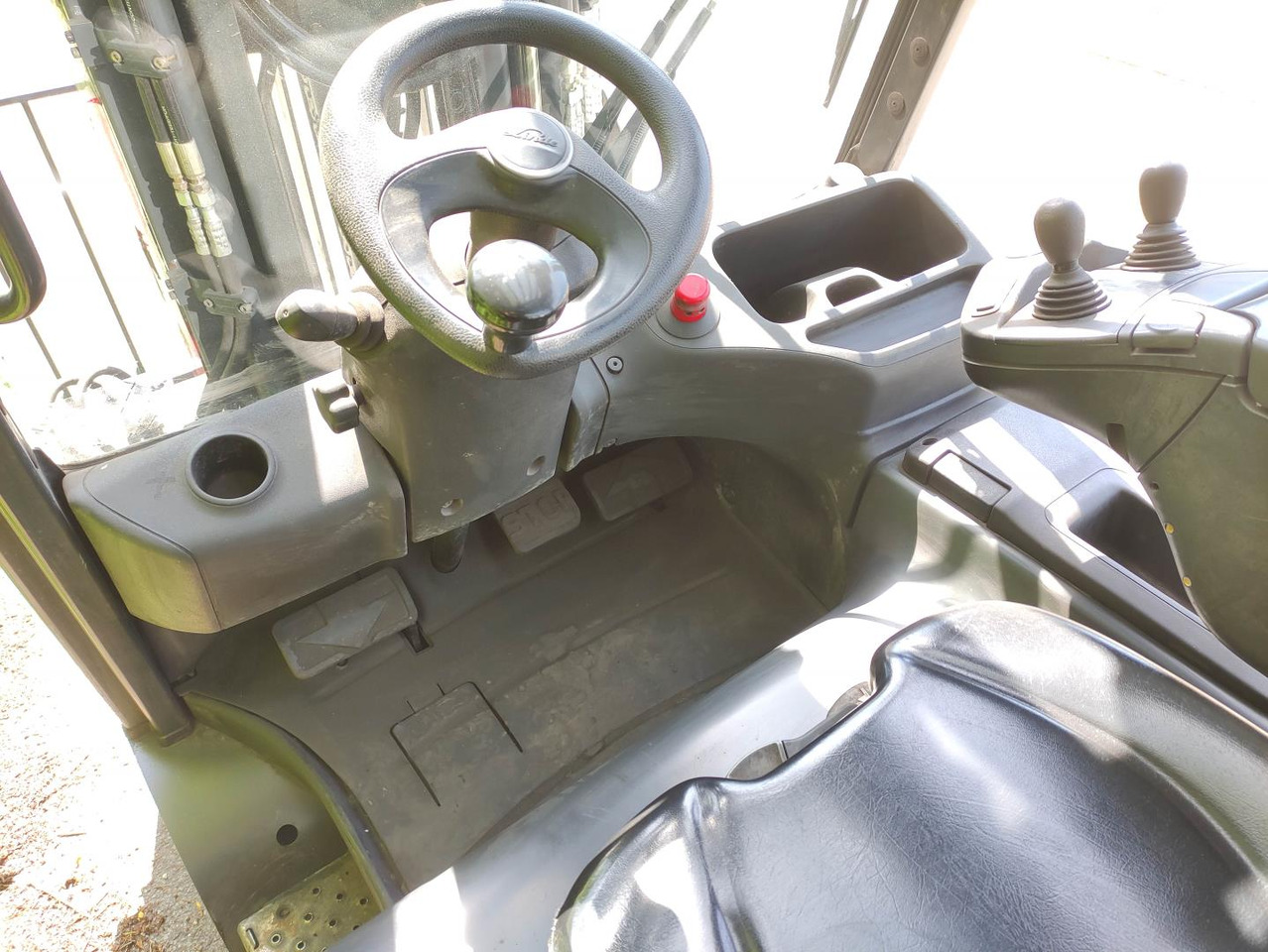 Linde E30-01-387 - Electric forklift: picture 5 Linde E30-01-387 - Electric forklift: picture 5