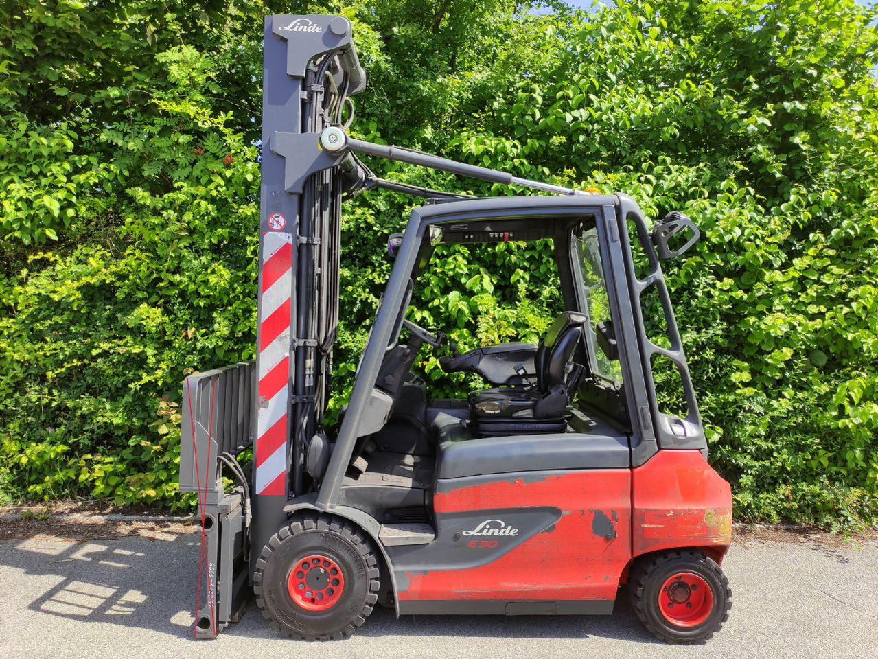 Linde E30-01-387 - Electric forklift: picture 1 Linde E30-01-387 - Electric forklift: picture 1