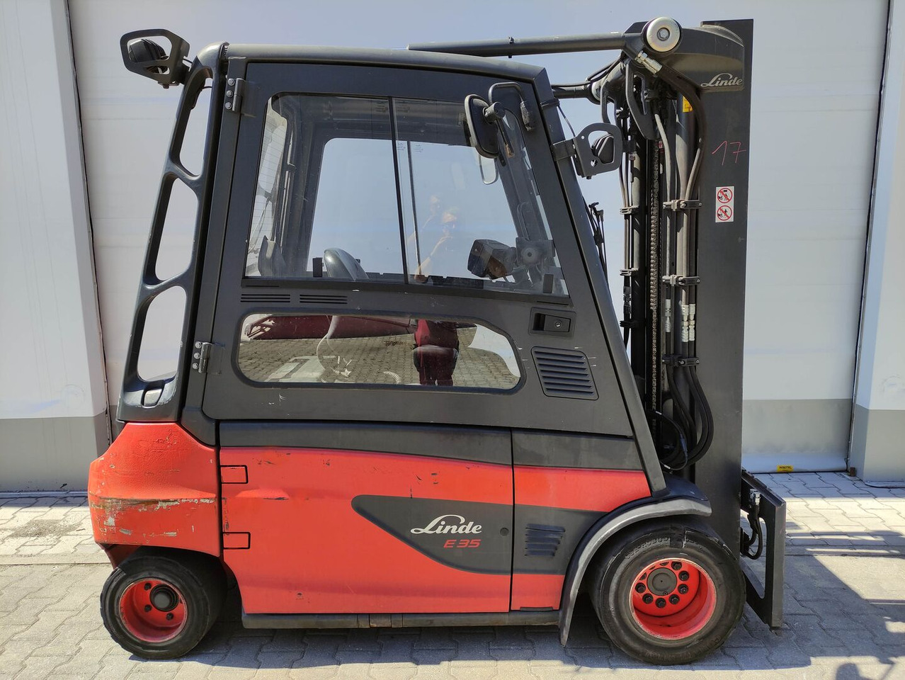 Linde E35L-01-387 - Electric forklift: picture 2 Linde E35L-01-387 - Electric forklift: picture 2