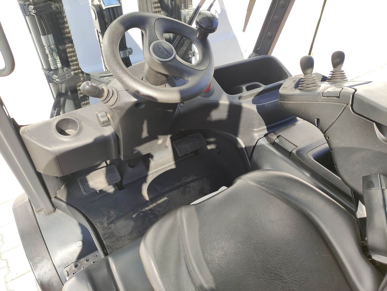 Linde E35L-01-387 - Electric forklift: picture 5 Linde E35L-01-387 - Electric forklift: picture 5