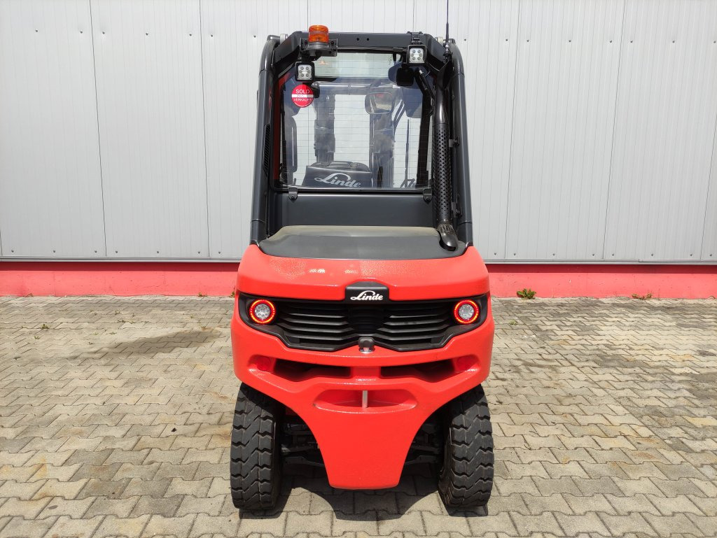 Linde H35D-01-1202 - Diesel forklift: picture 3 Linde H35D-01-1202 - Diesel forklift: picture 3