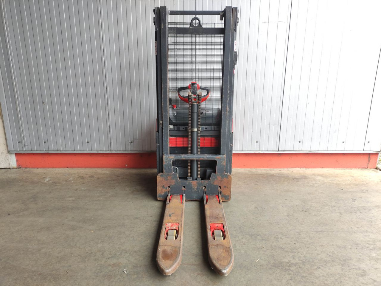 Linde L14-1173 - Stacker: picture 3 Linde L14-1173 - Stacker: picture 3