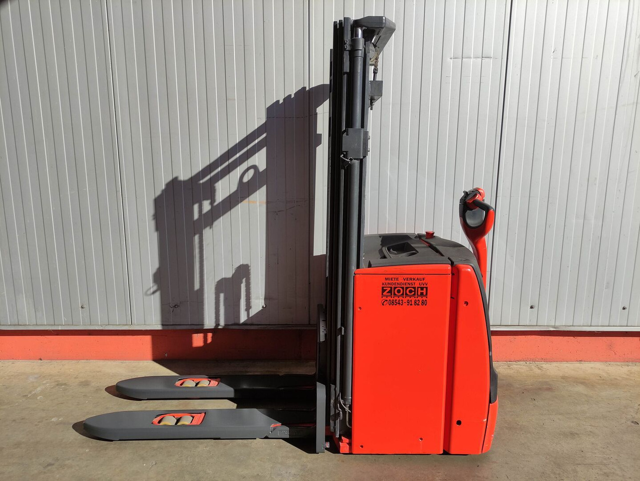 Linde L16-1173 - Stacker: picture 1 Linde L16-1173 - Stacker: picture 1