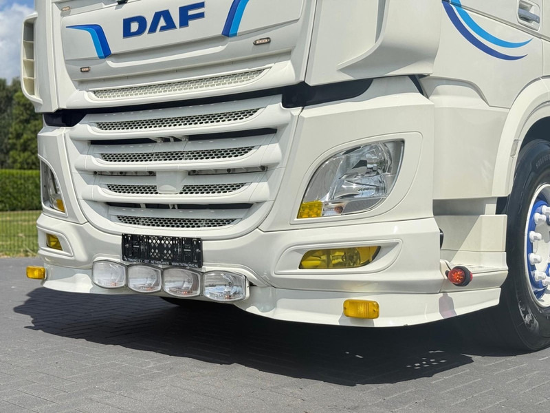 DAF XF 480 SHOW TRUCK, LOW MILEAGE, RETARDER, INTERIOR, TOP! - Tractor unit: picture 4 DAF XF 480 SHOW TRUCK, LOW MILEAGE, RETARDER, INTERIOR, TOP! - Tractor unit: picture 4
