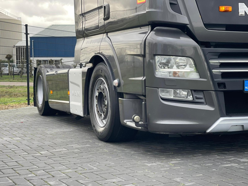 MAN TGX 18.580 2X TANK, LEATHER SEATS, RETARDER, FULL AIR! - Tractor unit: picture 4 MAN TGX 18.580 2X TANK, LEATHER SEATS, RETARDER, FULL AIR! - Tractor unit: picture 4