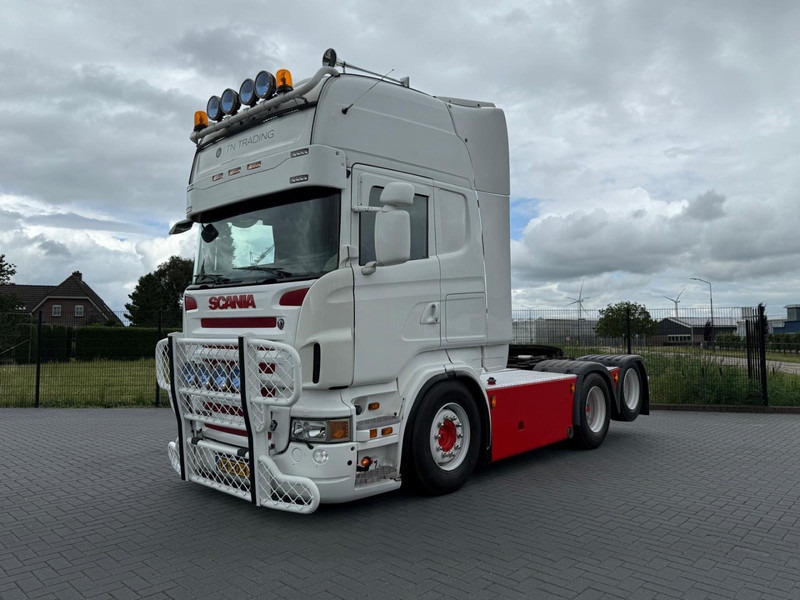 Scania R 560 SHOW TRUCK, RETARDER, LEATHER, I-PARK, TOP. - Tractor unit: picture 3 Scania R 560 SHOW TRUCK, RETARDER, LEATHER, I-PARK, TOP. - Tractor unit: picture 3