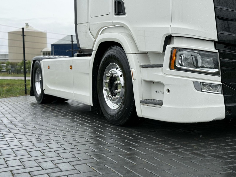 Scania R450 VOLLUCHT, ALCOA, HYDRAULIEK, 6 PUNTS LUCHTGEVEERD, RETARDER. - Tractor unit: picture 4 Scania R450 VOLLUCHT, ALCOA, HYDRAULIEK, 6 PUNTS LUCHTGEVEERD, RETARDER. - Tractor unit: picture 4