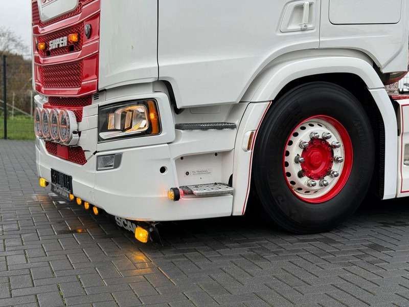 Scania R500 NGS SHOWTRUCK, 2.95WB, HYDRAULIEK, VOLLUCHT, OLD SCHOOL. - Tractor unit: picture 5 Scania R500 NGS SHOWTRUCK, 2.95WB, HYDRAULIEK, VOLLUCHT, OLD SCHOOL. - Tractor unit: picture 5
