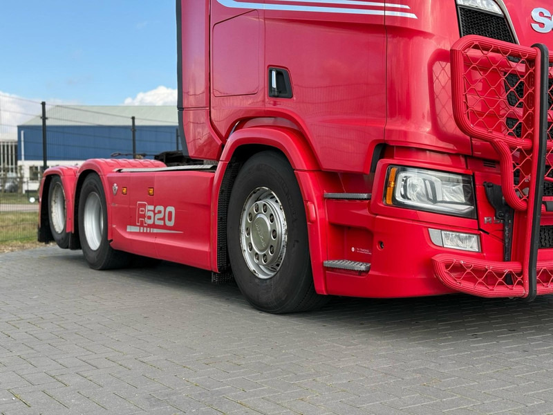 Scania R520 V8 NGS VOLLUCHT, LEER, BULLBAR, ZONDER EGR, BOOGIE. - Tractor unit: picture 2 Scania R520 V8 NGS VOLLUCHT, LEER, BULLBAR, ZONDER EGR, BOOGIE. - Tractor unit: picture 2
