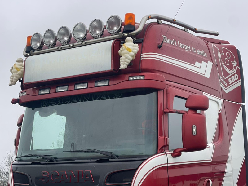 Scania R580 V8 SILVER GRIFFIN 66/100, LIMITED EDITION, FULL AIR, RETARDER. - Tractor unit: picture 5 Scania R580 V8 SILVER GRIFFIN 66/100, LIMITED EDITION, FULL AIR, RETARDER. - Tractor unit: picture 5