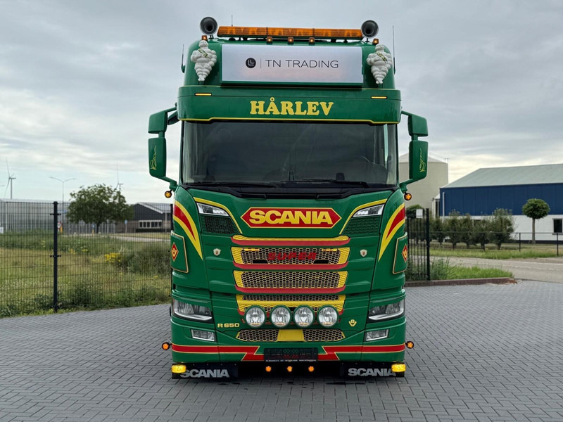 Scania R650 V8 SHOWTRUCK, VOLLUCHT, RETARDER, AUDIO, HYDRAULIEK, COMPLEET VOL. - Tractor unit: picture 4 Scania R650 V8 SHOWTRUCK, VOLLUCHT, RETARDER, AUDIO, HYDRAULIEK, COMPLEET VOL. - Tractor unit: picture 4