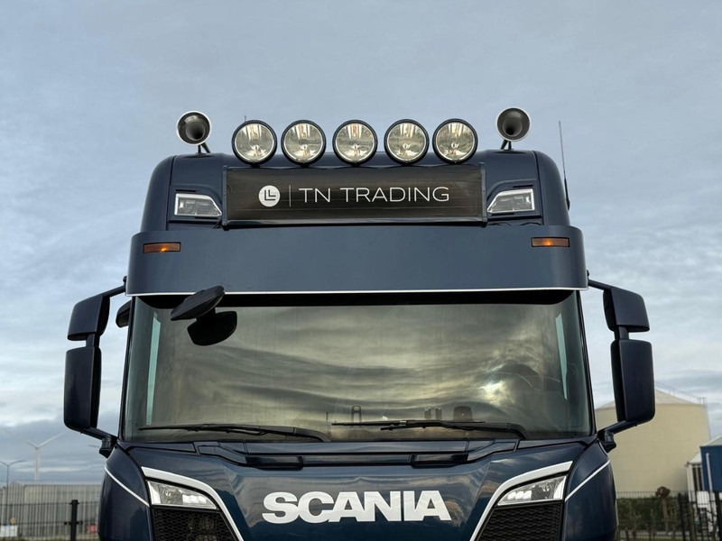Scania S520 VOLLUCHT, RETARDER, LEATHER, ALCOA, 9 TONS VOORAS, TACHO 2. - Tractor unit: picture 4 Scania S520 VOLLUCHT, RETARDER, LEATHER, ALCOA, 9 TONS VOORAS, TACHO 2. - Tractor unit: picture 4