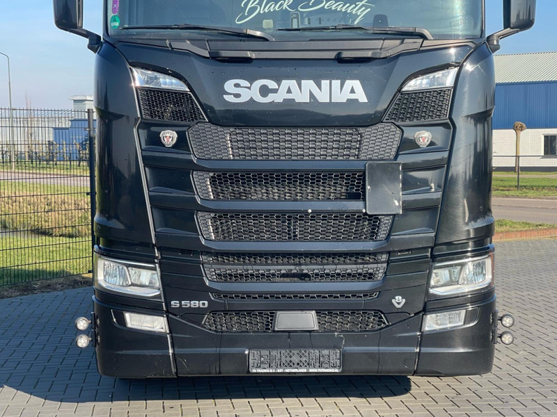 Scania S580 V8 NGS RETARDER, LEATHER, 2X TANK, TOP CONDITION! - Tractor unit: picture 5 Scania S580 V8 NGS RETARDER, LEATHER, 2X TANK, TOP CONDITION! - Tractor unit: picture 5