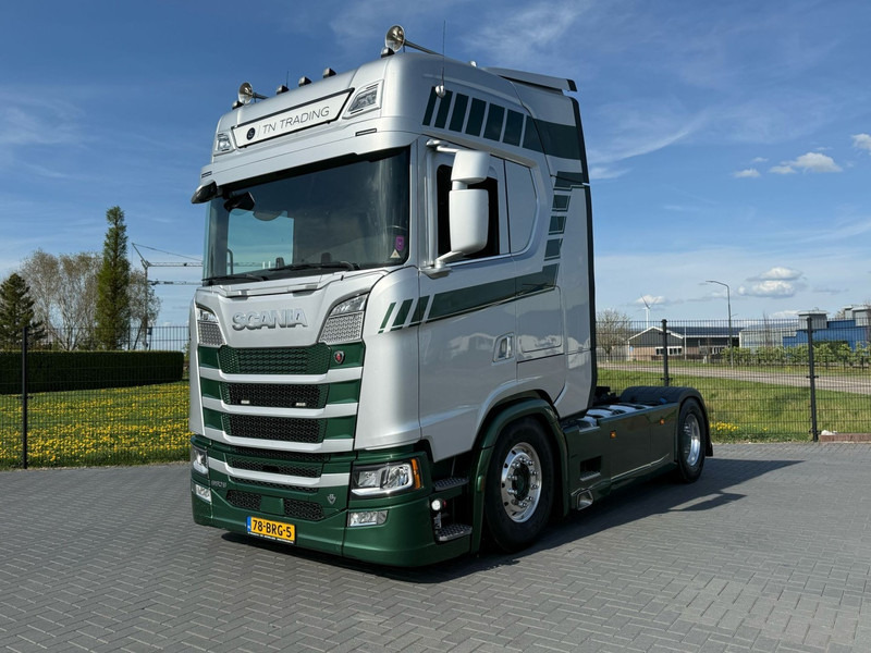 Scania S650 FULL AIR, ALCOA, LEATHER, RETARDER, 2X TANK. - Tractor unit: picture 2 Scania S650 FULL AIR, ALCOA, LEATHER, RETARDER, 2X TANK. - Tractor unit: picture 2