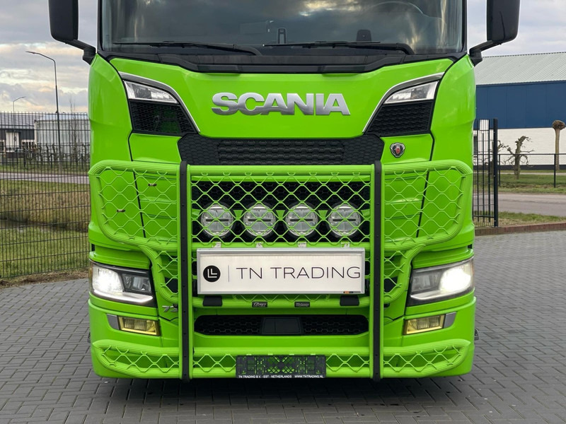 Scania S730 6X4, ADR, VOLLUCHT, RETARDER, LEDER. - Tractor unit: picture 4 Scania S730 6X4, ADR, VOLLUCHT, RETARDER, LEDER. - Tractor unit: picture 4