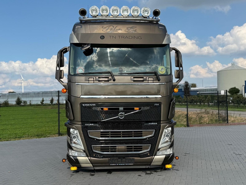 Volvo FH 13.500 SHOWTRUCK, VOLLUCHT, LEER, ALCOA'S, 6X2/4. - Tractor unit: picture 2 Volvo FH 13.500 SHOWTRUCK, VOLLUCHT, LEER, ALCOA'S, 6X2/4. - Tractor unit: picture 2