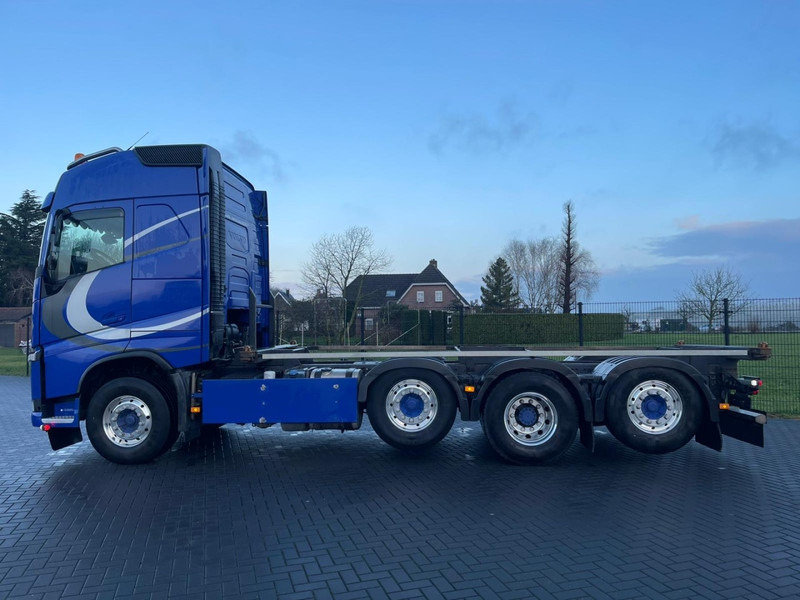 Container transporter/ Swap body truck Volvo FH 460 NL TRUCK, ALCOA WHEELS, 2X TANK, CONTAINER!: picture 11