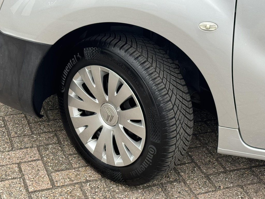 Citroën Berlingo-1.6 HDI 500 Nieuwe roetfilter + Apk NAP Airco Cruise Trekhaak All season banden - Small van: picture 4 Citroën Berlingo-1.6 HDI 500 Nieuwe roetfilter + Apk NAP Airco Cruise Trekhaak All season banden - Small van: picture 4