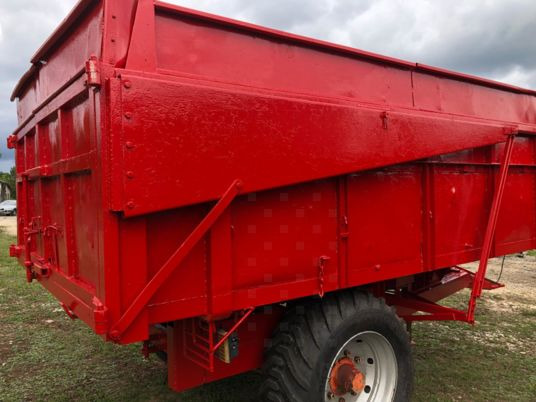 Corne 7 monocoque à 6 500 € exo de tva - Farm tipping trailer/ Dumper: picture 4 Corne 7 monocoque à 6 500 € exo de tva - Farm tipping trailer/ Dumper: picture 4